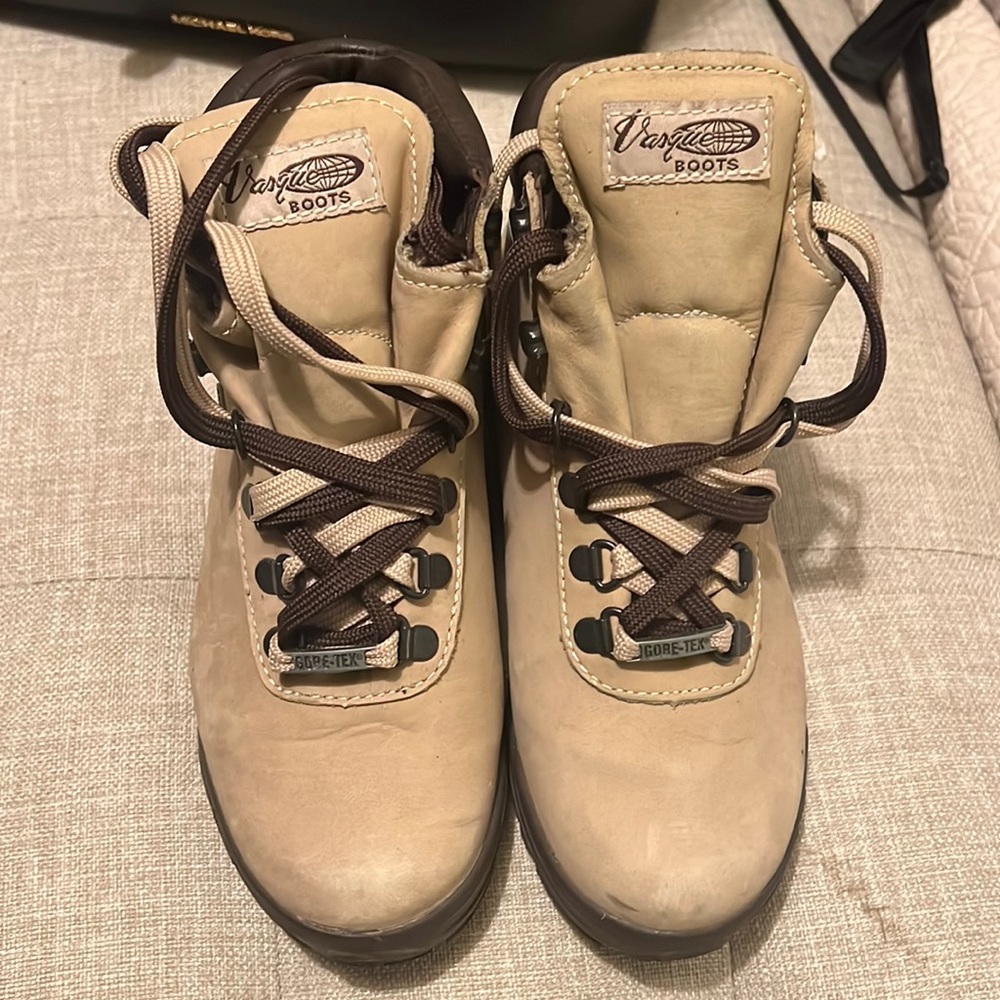 Vasque Gore-Tex thinsulate insulation boots size 4 used